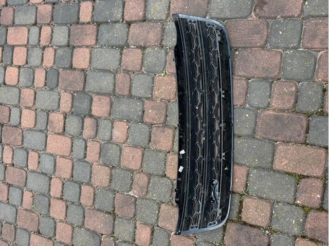 Облицовка радиатора Land Rover LR043648 цена, от 367.23 USD