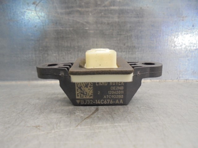  BJ3214B296AB Land Rover
