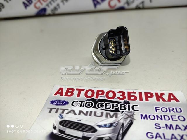 5WS40039 FORD Sensor de presión de combustible original y equivalente