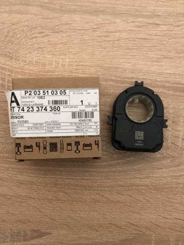 Датчик угла поворота руля 7421201221 Renault (RVI)