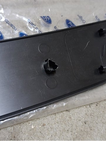 Pára-choque traseiro Ford C-Max Grand CB7