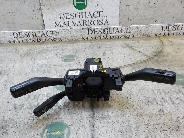 Comutador instalado na coluna da direção, montado 3C9953513R9B9 VAG