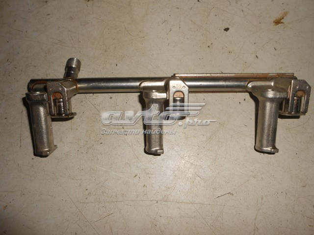 Распределитель топлива (рампа) правый Jaguar AJ813749 цена, от 88.98 USD