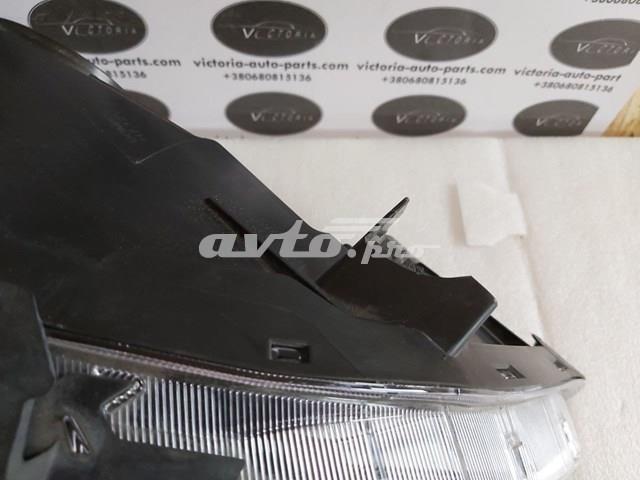 Правая фара 92102E6120 Hyundai/Kia