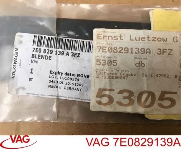 Купить 7E0829139A3FZ VAG Ручка ляды, наружная