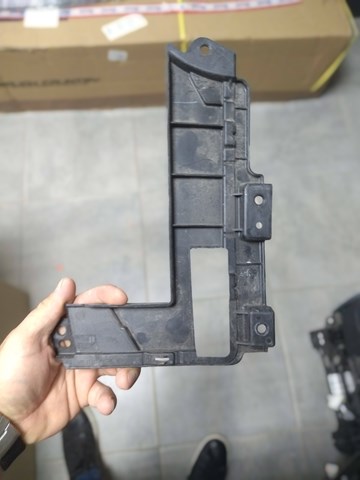 Mazda KB8A50103
