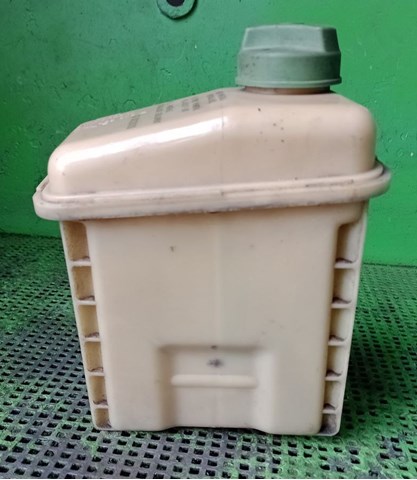 Бачок насоса ГУР VAG 4A0422373A цена, от 5.64 USD