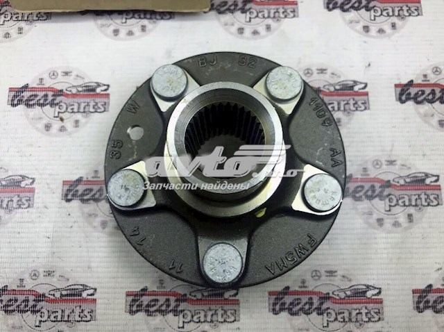 Купить LR024427 Land Rover Задняя шпиндель