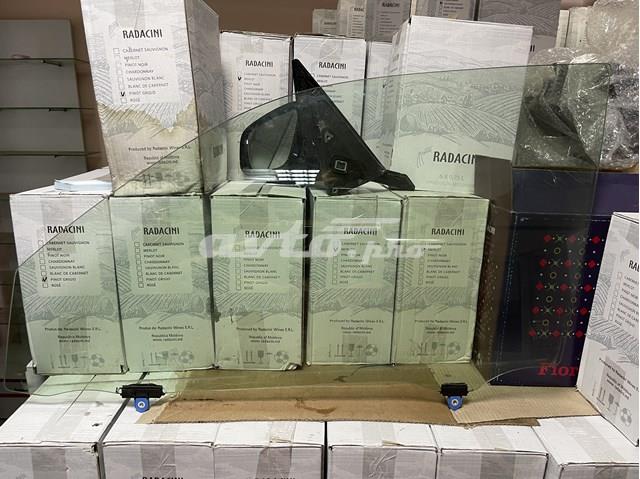 Стекло водительской двери Toyota 6810260600