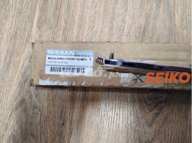 Молдинг бампера переднего центральный 620789UF0A Nissan/Infiniti