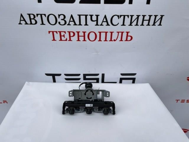  Tesla 114374600C цена, от 21.19 USD
