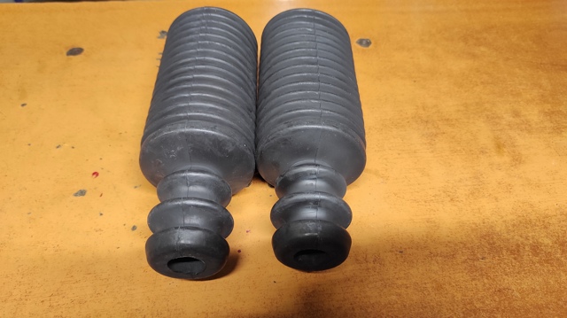 Буфер (отбойник) амортизатора переднего + пыльник 540503NF0A Nissan/Infiniti