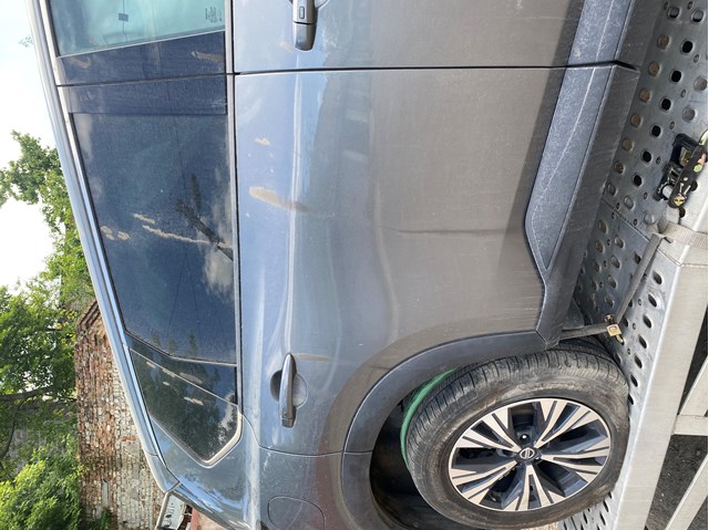 821006RR0B Nissan/Infiniti Дверь задняя, правая