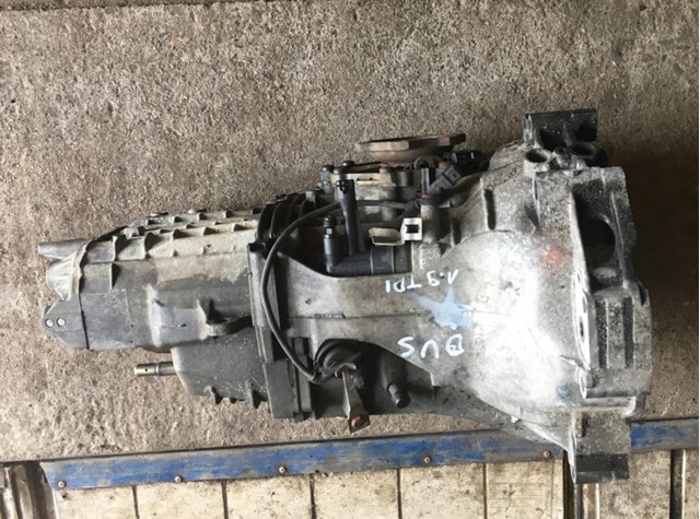 КПП в сборе на Volkswagen Passat B3, B4 3A5, 351, 315