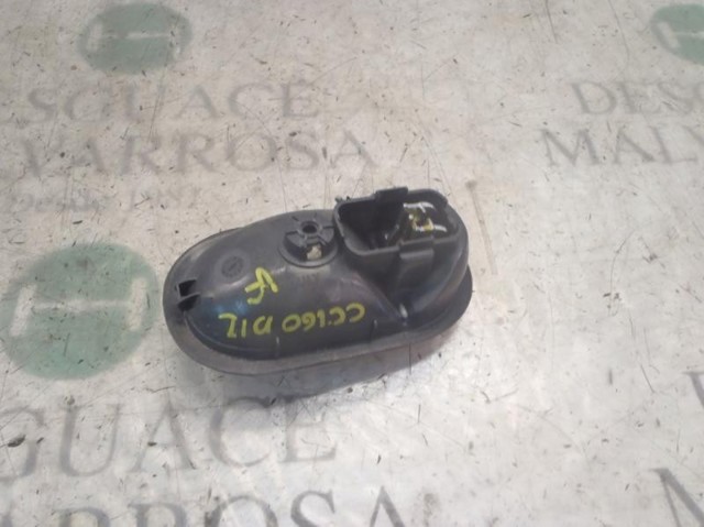 Maçaneta interna dianteira/traseira da porta esquerda 8200387748 Renault (RVI)