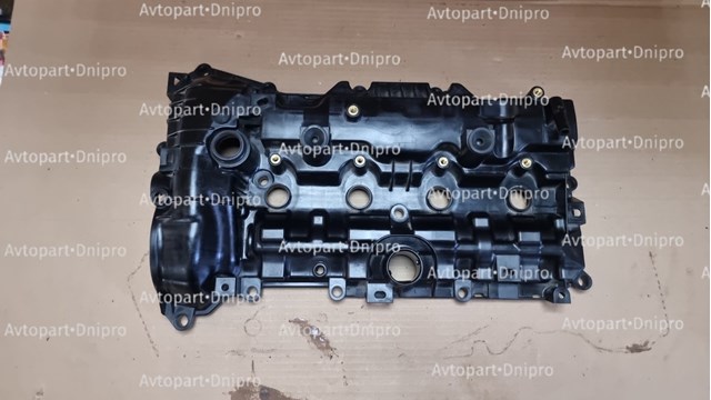 PYFA10210 Mazda Крышка двигателя
