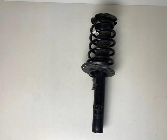 LR114313 Land Rover Пружина передней подвески