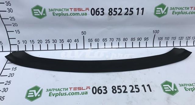  104797600C Tesla