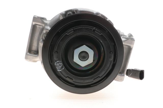 Купить 320060G NRF Компрессор климатической установки