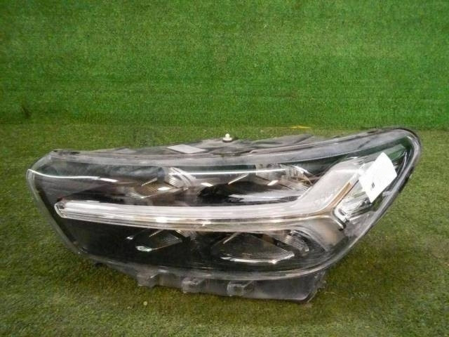 31655647 Volvo Фара