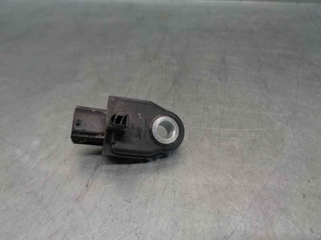 Датчик подушки безопасности Toyota 8917302140