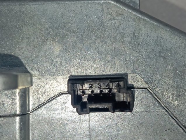 Купить BJ323K772AD Land Rover 