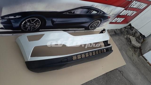 Передний бампер 565807221 VAG