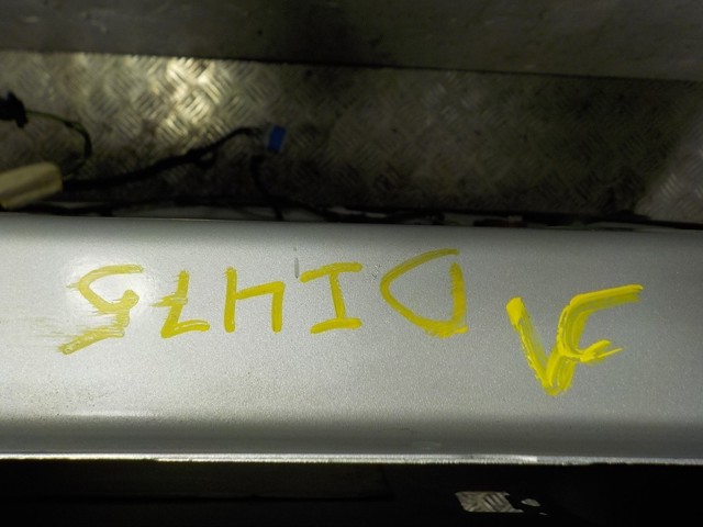 Compre BDA790090 Land Rover Porta dianteira esquerda