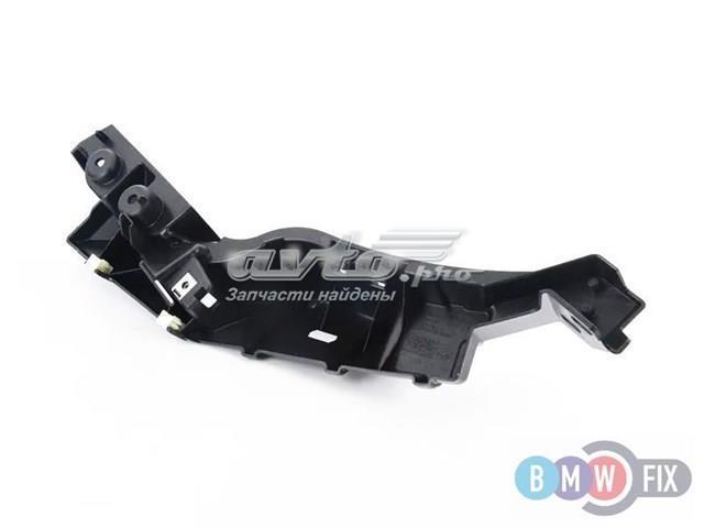 Soporte para guardabarros delantero, derecho superior 51647368158 BMW