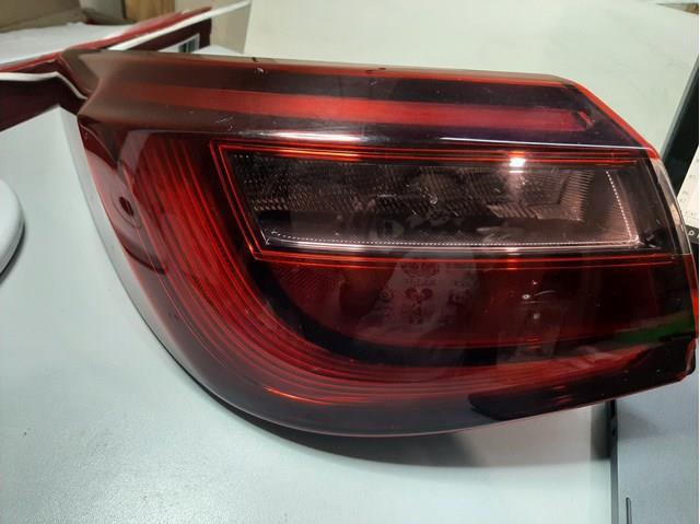 Фонарь задний правый внутренний 265505NA1A Nissan/Infiniti