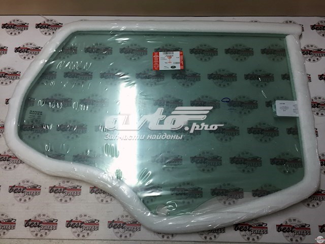 Стекло двери задней правой LR044529 Land Rover