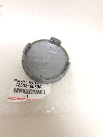 Колпак колесного диска Toyota 4260360690 цена, от 50.39 USD