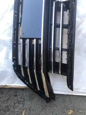 3G8853651TZLL VAG Решетка радиатора