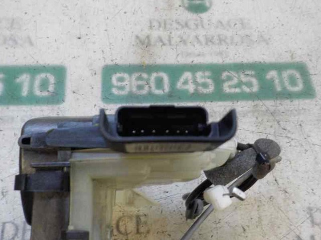 Замок двери водителя на Citroen C-Elysee  