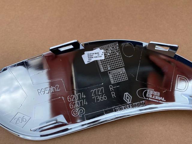 Moldura de parachoques delantero 620727547R RENAULT