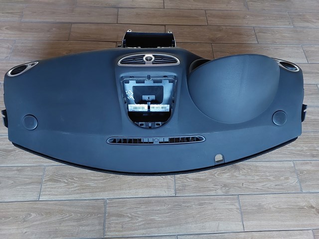 Panel frontal interior salpicadero 8200407587 RENAULT