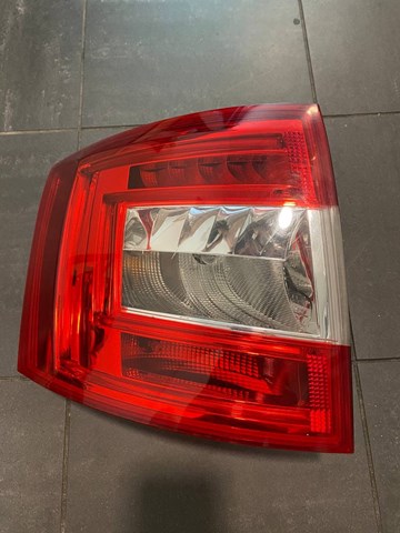 Задняя левая фара VAG 5E9945095A цена, от 132.32 USD