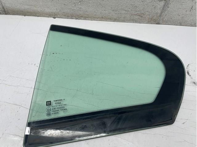Vidro de janelo da porta traseira esquerda para Opel Insignia (G09)