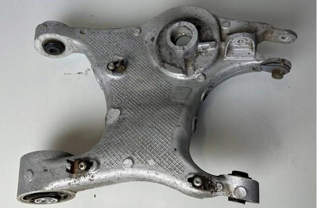 LR116285 Land Rover Рычаг задней подвески нижний, левый