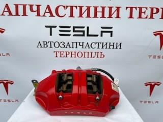 Суппорт тормозной передний правый 104464200F Tesla