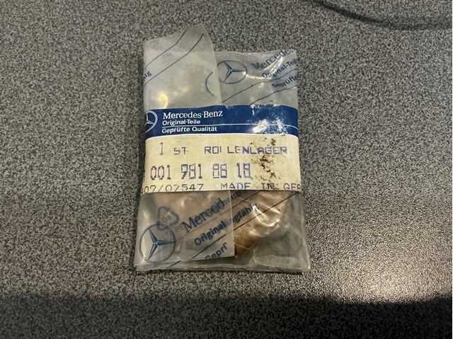  0019818818 Mercedes