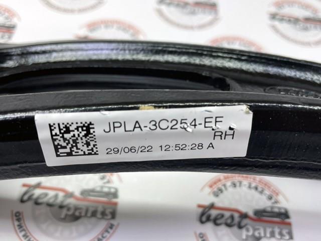 Правый рычаг передней нижней подвески Land Rover LR171072 цена, от 183.71 USD