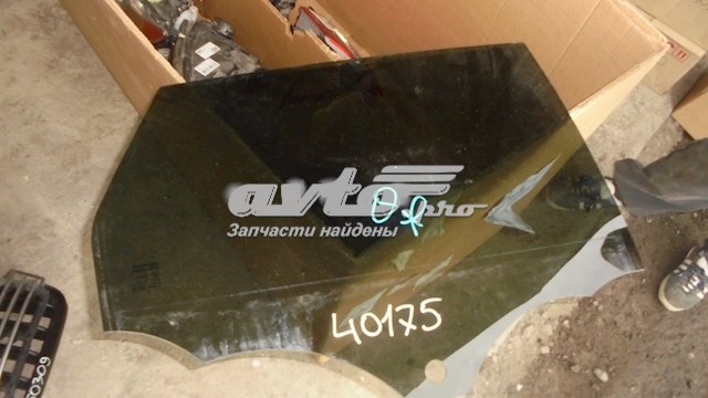 Купить LR026712 Land Rover Стекло задней двери, правой