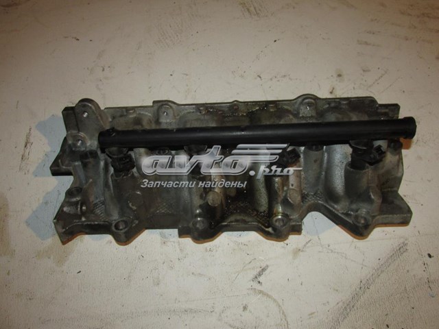 Коллектор впускной нижний Renault (RVI) 8200701427