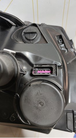 Фара левая Automotive Lighting 676512095 цена, от 78.20 USD