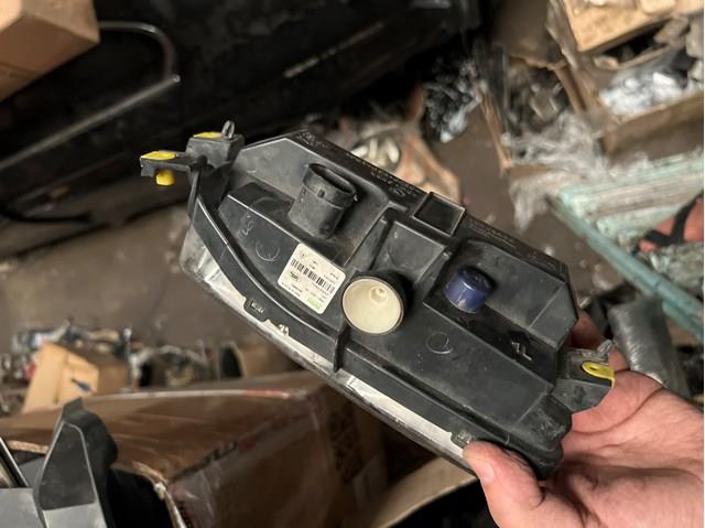 Левая противотуманная фара Land Rover CK5215201AB