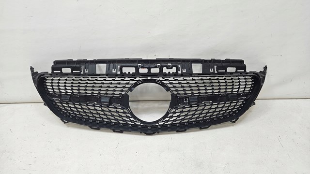 Grelha do radiador Mercedes E preço, a partir de 152,14 USD