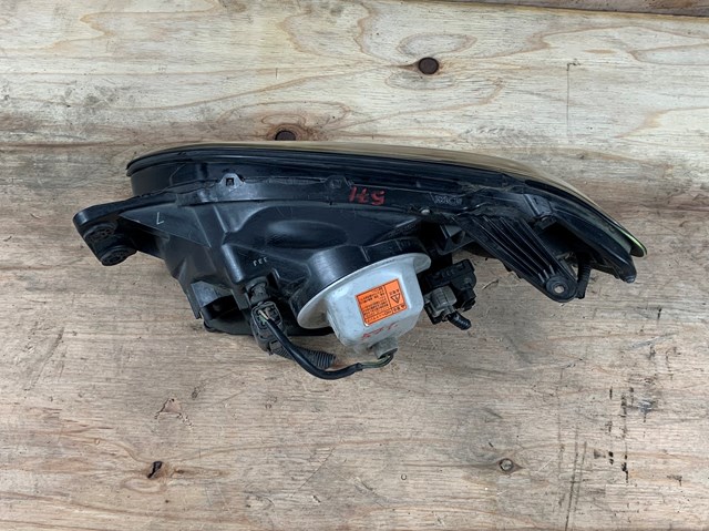 84001AE400 Subaru Фара передняя правая