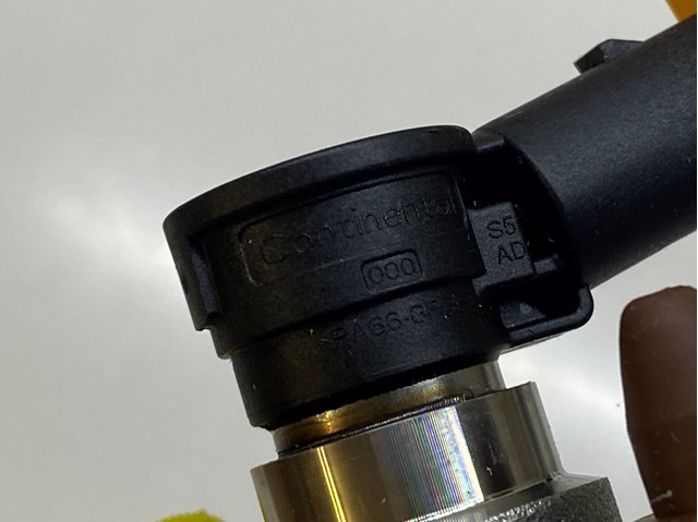 Топливные форсунки 95529324 Opel