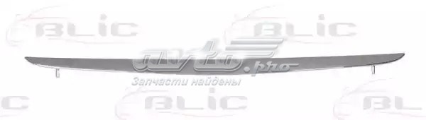 Решетка радиатора 1688850174 Mercedes